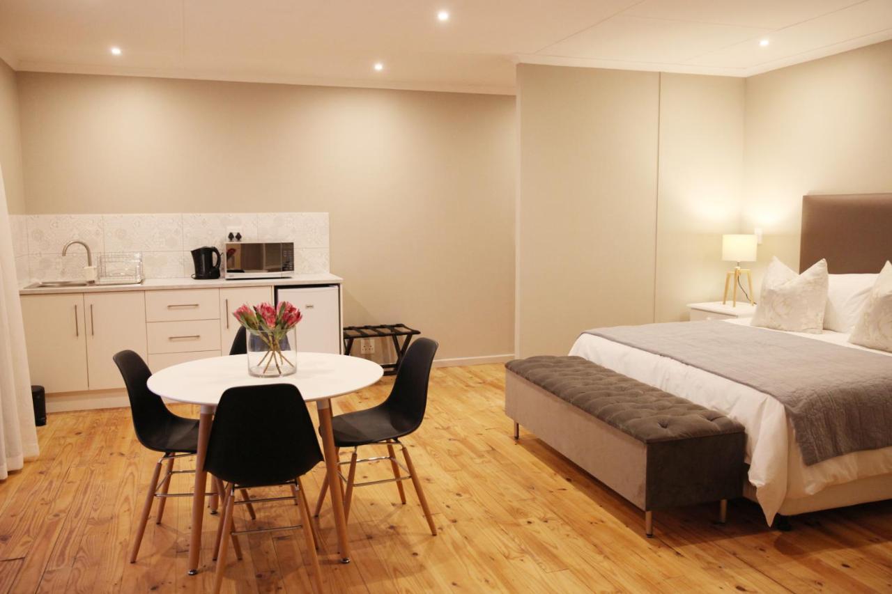 Eden Guesthouse B&B Dana Bay ภายนอก รูปภาพ
