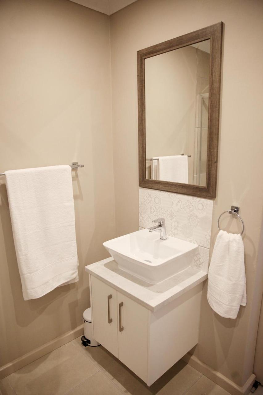 Eden Guesthouse B&B Dana Bay ภายนอก รูปภาพ
